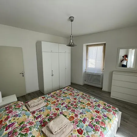 Casi Di Lisi, La Luce Sulla Piazza E Sulle Montagne Apartamento Lisignago Exterior foto