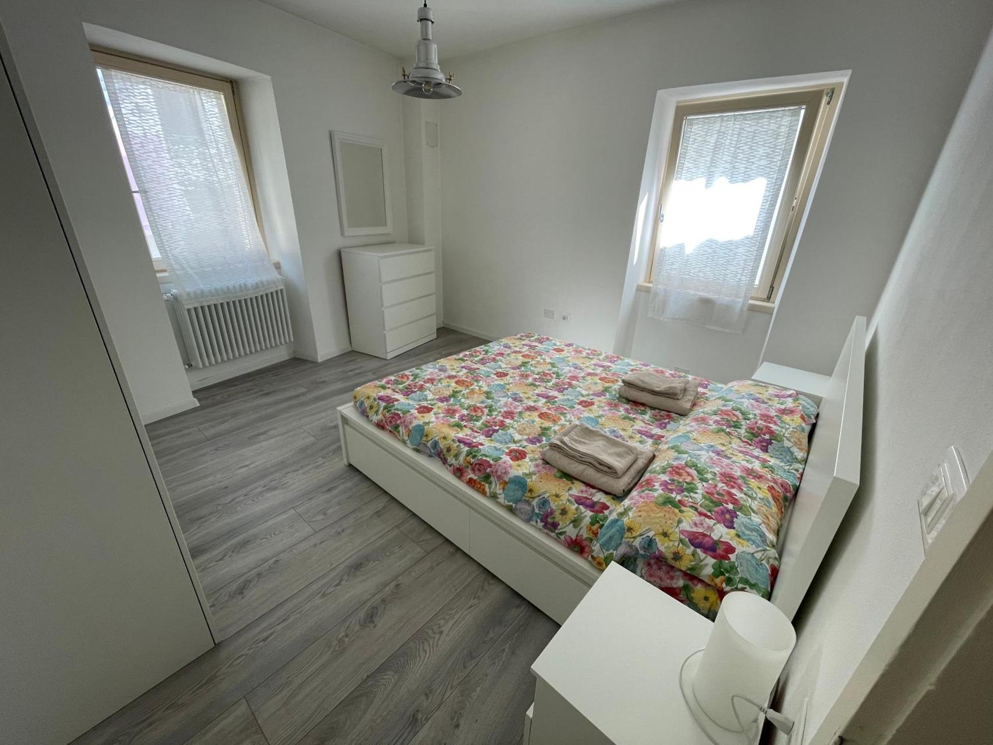 Apartment Casi Di Lisi, La Luce Sulla Piazza E Sulle Montagne