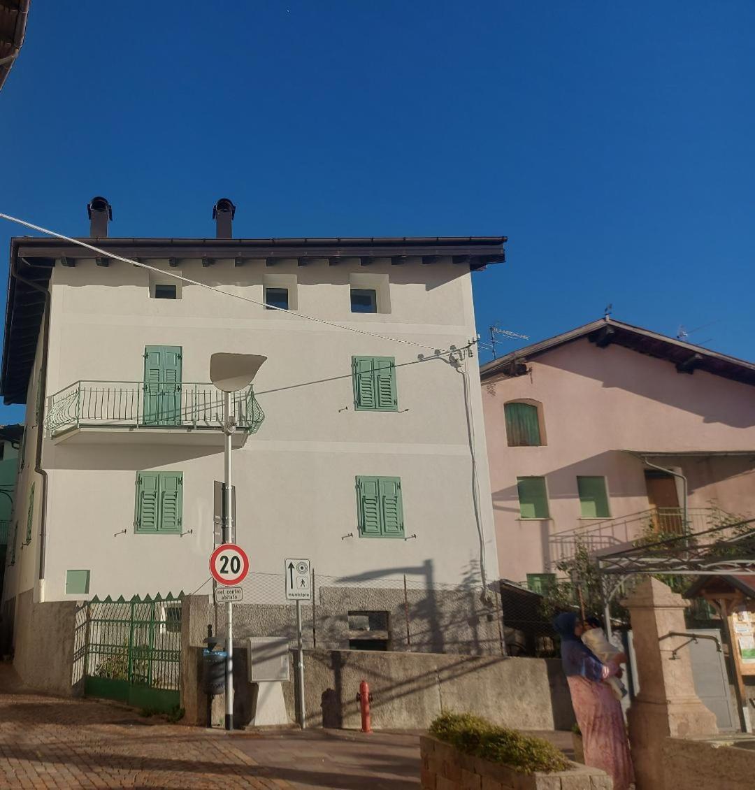 Apartment Casi Di Lisi, La Luce Sulla Piazza E Sulle Montagne