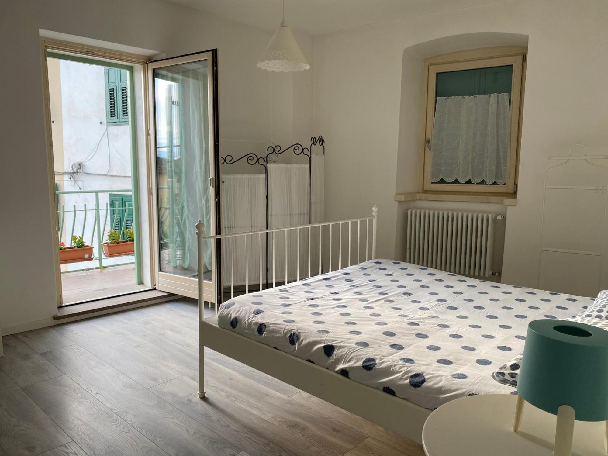 Apartment Casi Di Lisi, La Luce Sulla Piazza E Sulle Montagne *