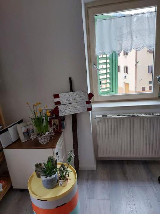 Casi Di Lisi, La Luce Sulla Piazza E Sulle Montagne Apartment *
